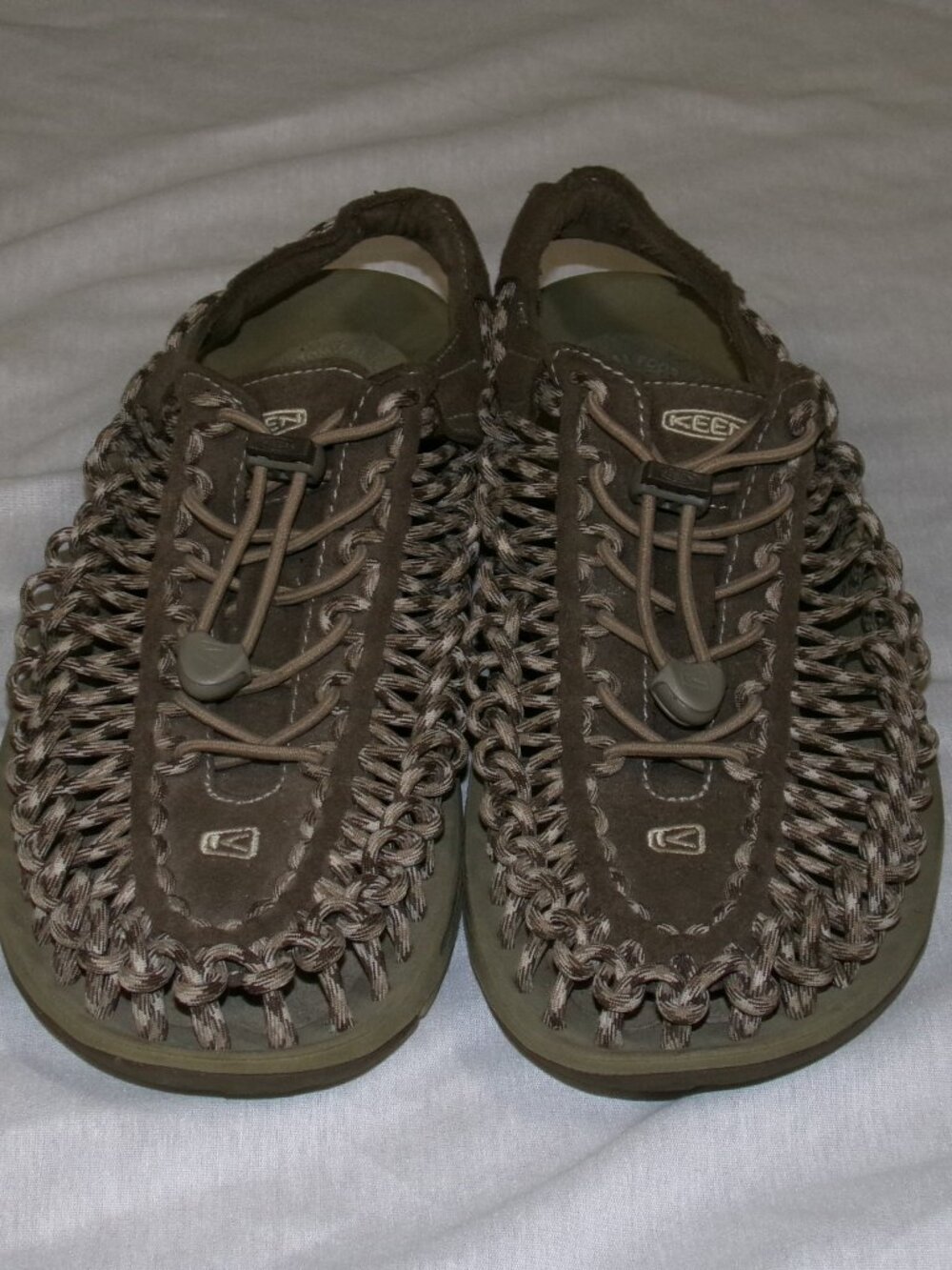 Keen Uneek Shoes Men’s 10 Taupe Tan Gray Sandals Hiking Outdoor Comfort